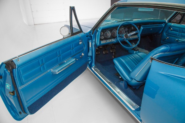 For Sale Used 1967 Chevrolet Impala RARE SS427 4-Spd, Frame-Off | American Dream Machines Des Moines IA 50309