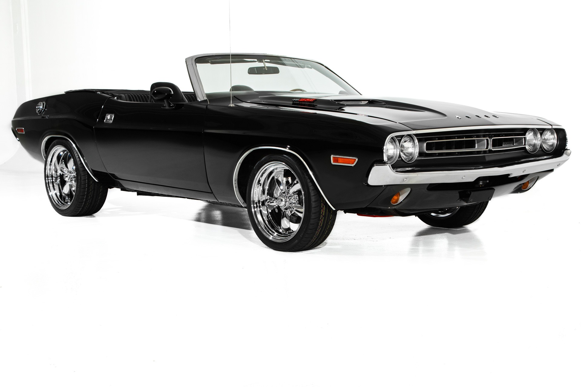 For Sale Used 1971 Dodge Challenger Triple Black 440 6pack | American Dream Machines Des Moines IA 50309