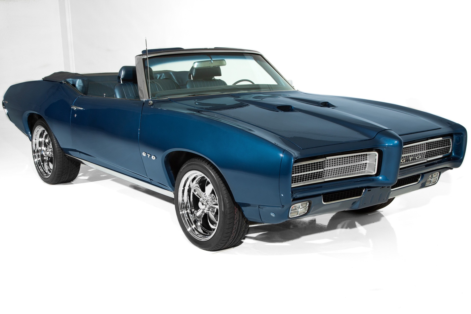For Sale Used 1969 Pontiac GTO Convertible 400 4-Speed PHS AC | American Dream Machines Des Moines IA 50309